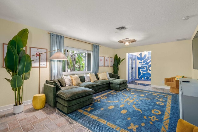 Photo - 1842 Del Robles Dr Unit SI ID1502698P