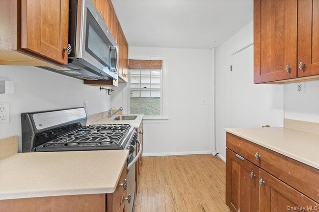 Photo - 9 N Dearman St