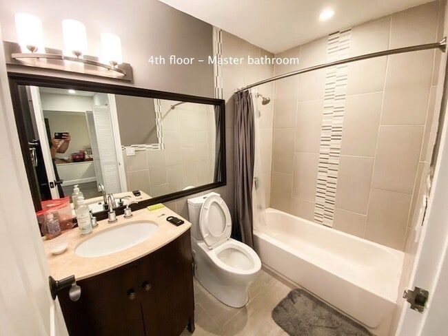 Photo - 106 13th St Unit 323