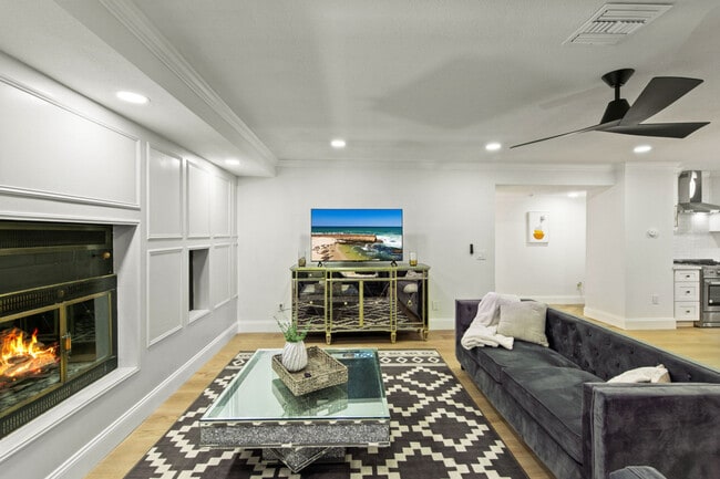 Photo - 4367 Summit Dr Unit ID1283912P