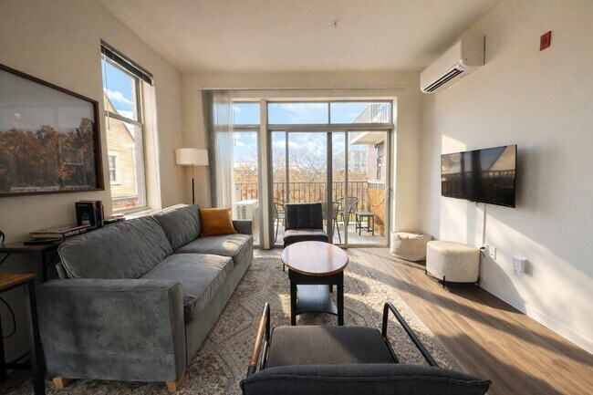 Photo - 1623 N Jackson St Unit SI ID1379042P
