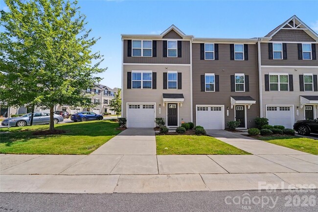 Building Photo - 6042 Cutwater Cir