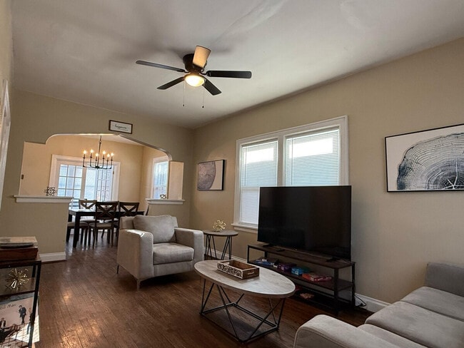 Building Photo - 2207 McCausland Ave Unit SI ID1472904P