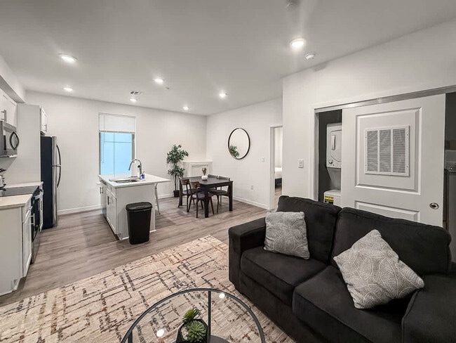 Building Photo - 1427 Germantown Ave Unit ID1093515P