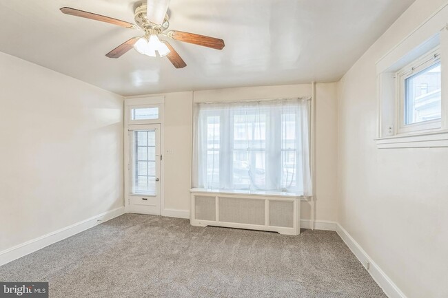 Photo - 415 Rector St