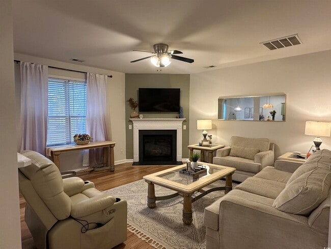 Photo - 204 Fulbourn Pl