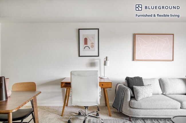 Photo - 10400 NE 2nd St