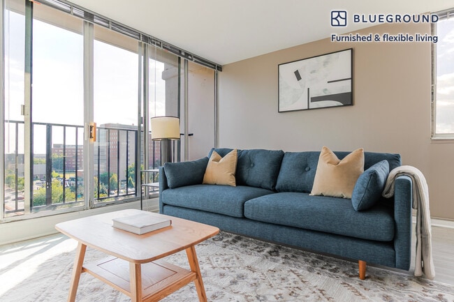 Building Photo - 901 S Ashland Ave Unit SI FL9-ID1337