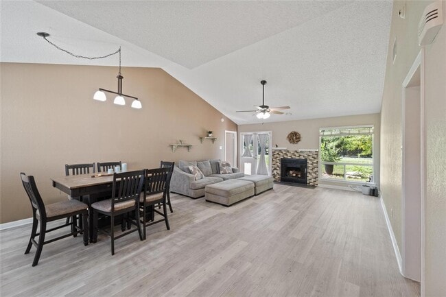 Photo - 13314 Briar Hollow Dr