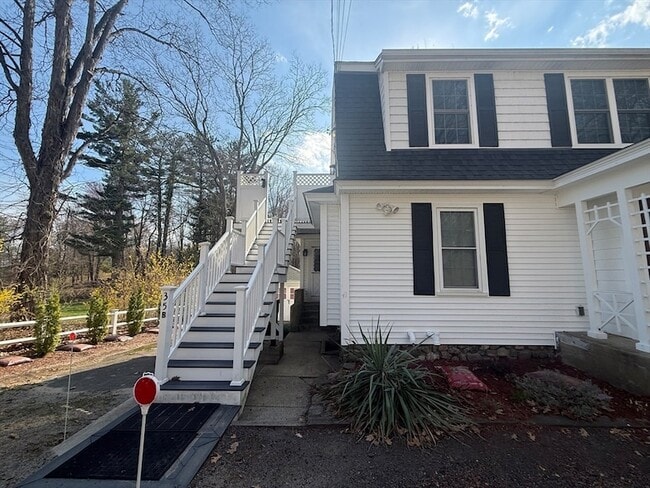 Photo - 35 Beach St Unit B