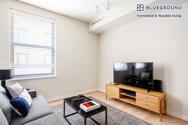 Photo - 733 15th St NW Unit FL7-ID214