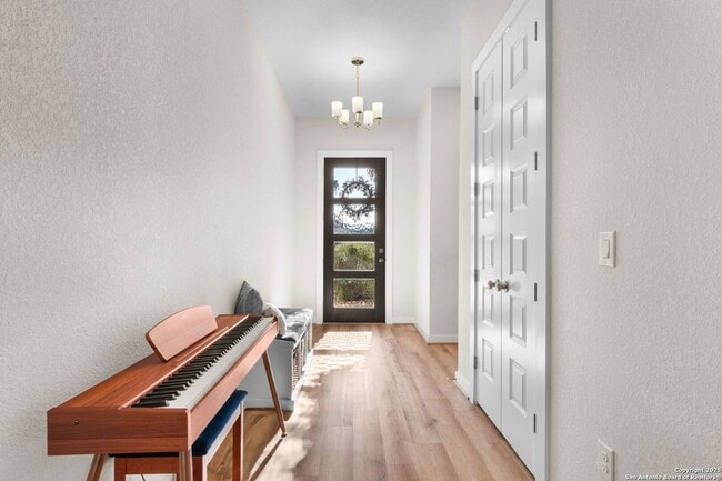 Photo - 143 Maravillas