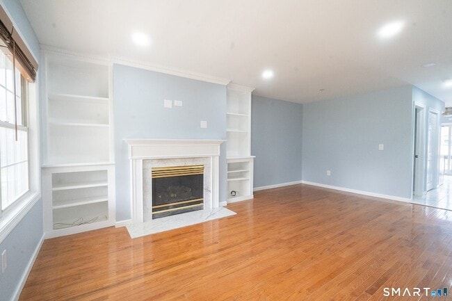 Photo - 39 Coram Rd