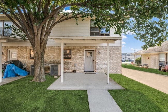 Building Photo - 3309 Fallmeadow St