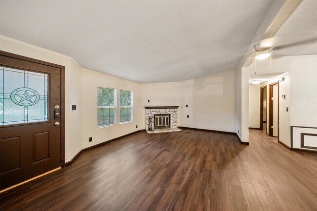 Photo - 110 Charlies Ln