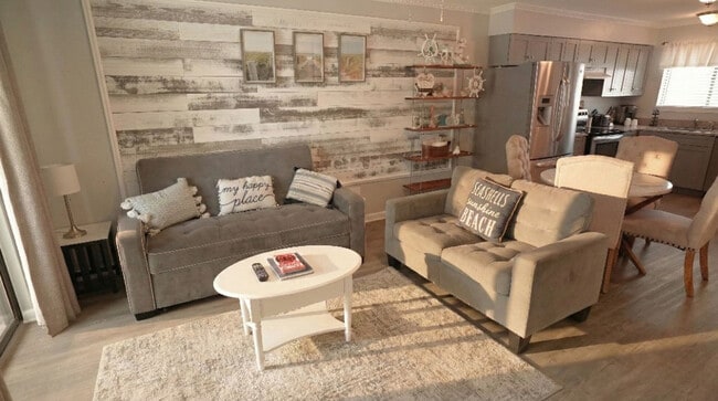 Building Photo - 924 W Beach Blvd Unit SI FL1-ID1364784P