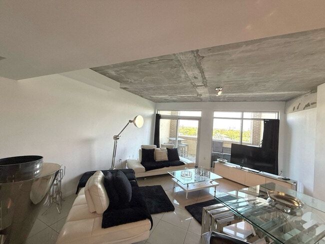 Photo - 139 NE 32nd St Unit ID1255498P