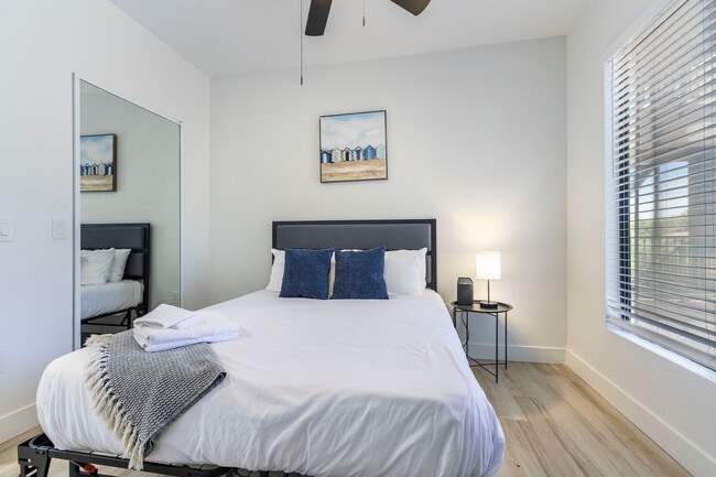 Photo - 15608 N 71st St Unit ID1035266P