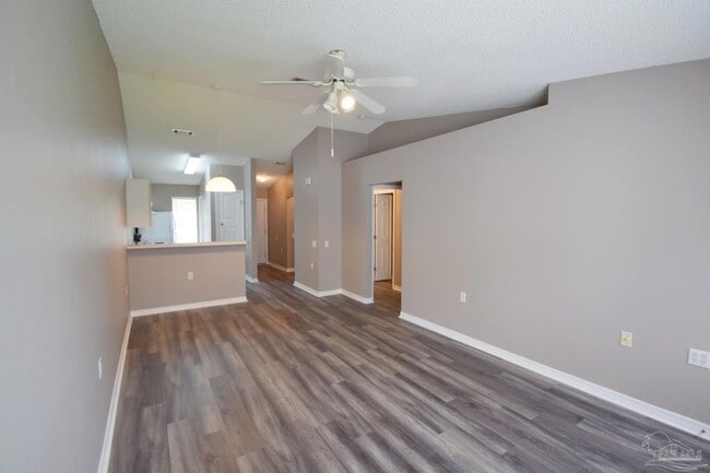 Photo - 309 Loveland Cir