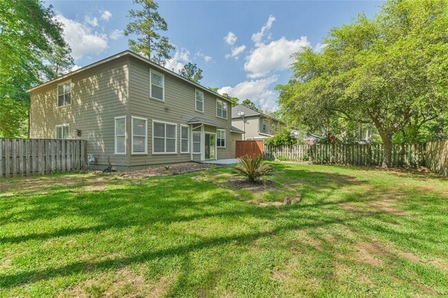 Photo - 2 Willow Point Pl