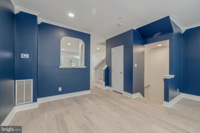 Photo - 329 Helmuth Ln
