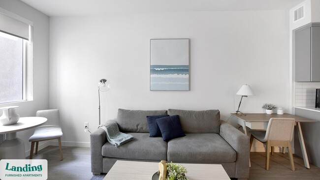 Photo - 9235 W Russell Rd Unit 261.1405065