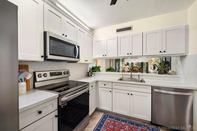 Photo - 601 Seafarer Cir Unit 1040