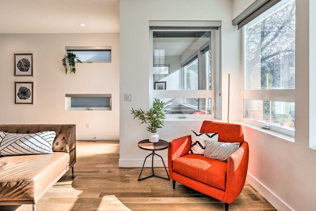 Photo - 3910 Stuart St Unit ID1386205P