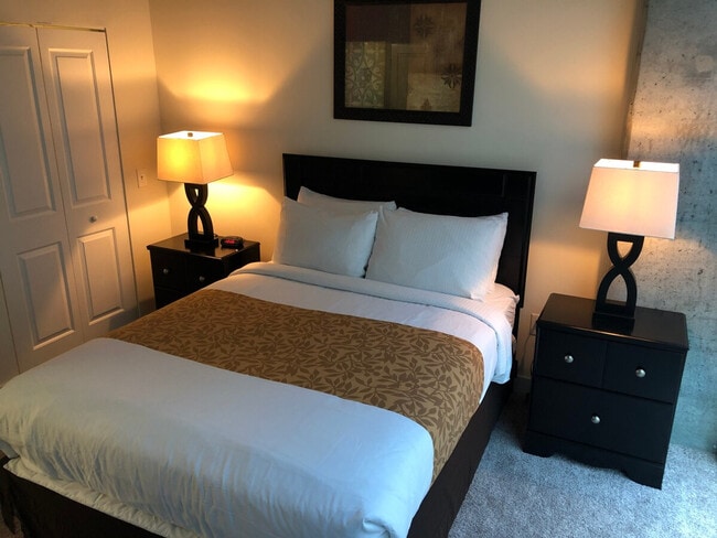 Photo - 215 W Martin Luther King Jr Blvd Unit ID1344187P