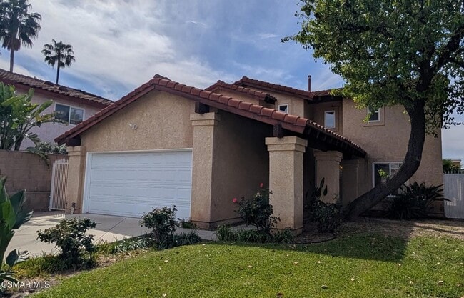 Building Photo - 6307 Chimineas Ave