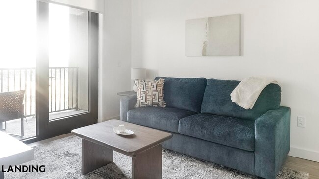 Building Photo - 1007 S Mint St Unit 806