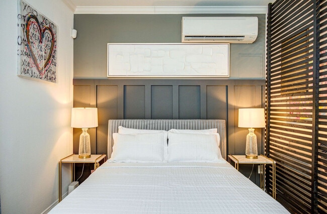 Photo - 2617 Yale St Unit ID1225770P