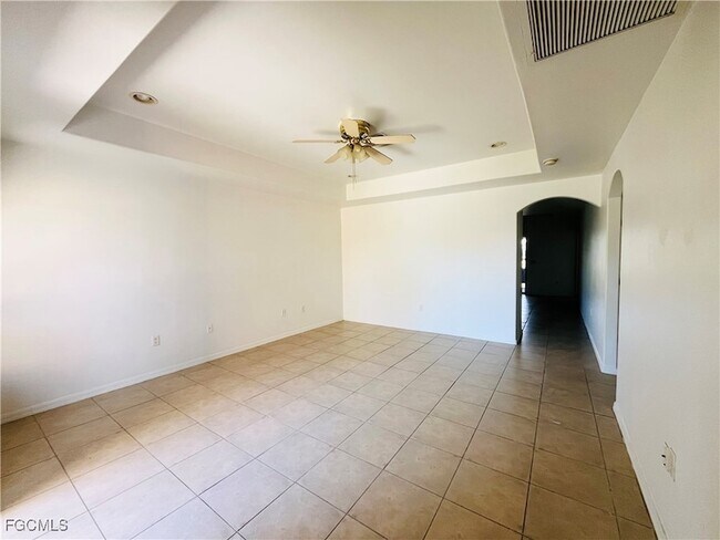 Photo - 3018 SE Santa Barbara Pl Unit 20