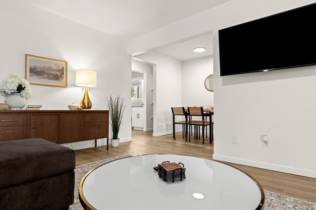 Building Photo - 22 2nd St Unit ID1032313P