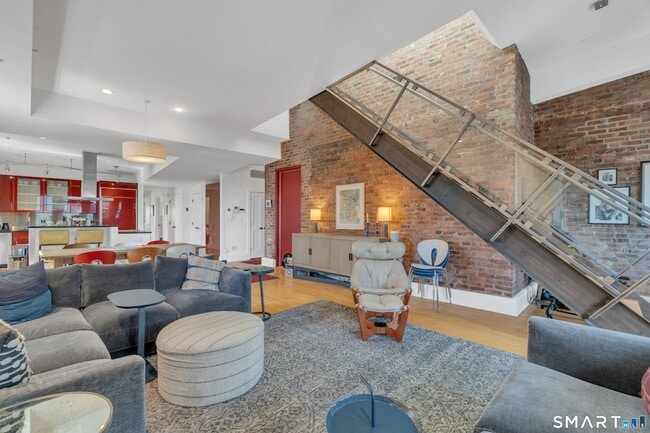 Photo - 116 Crown St