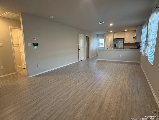 Photo - 9011 Little Hoss