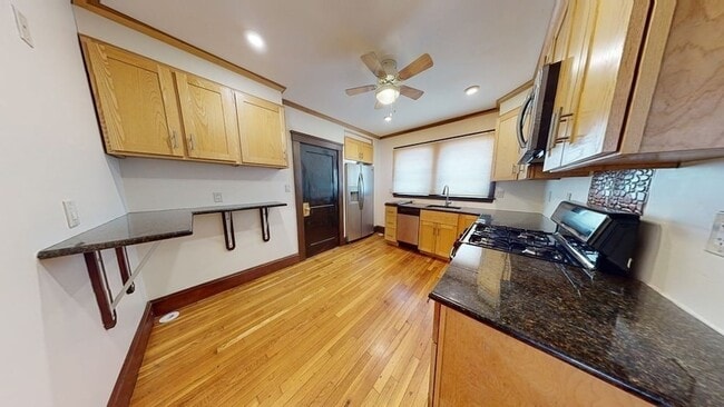 Building Photo - 10 Oconnell Rd Unit 1