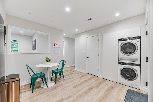 Photo - 2335 W Touhy Ave Unit ID1062699P