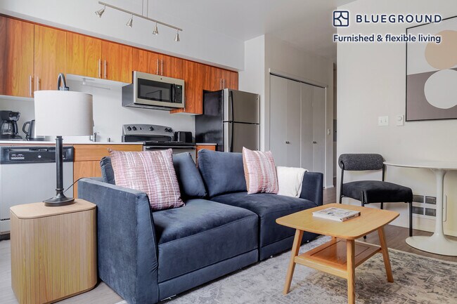 Photo - 4302 7th Ave NE Unit FL1-ID915