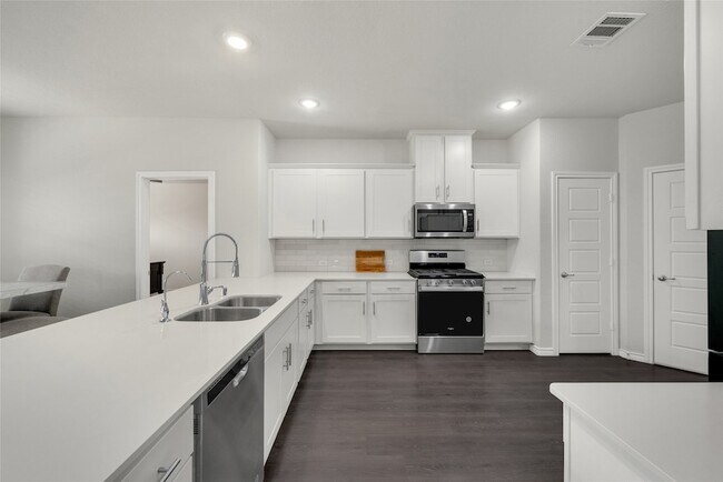 Photo - 1117 Goldfinch Dr