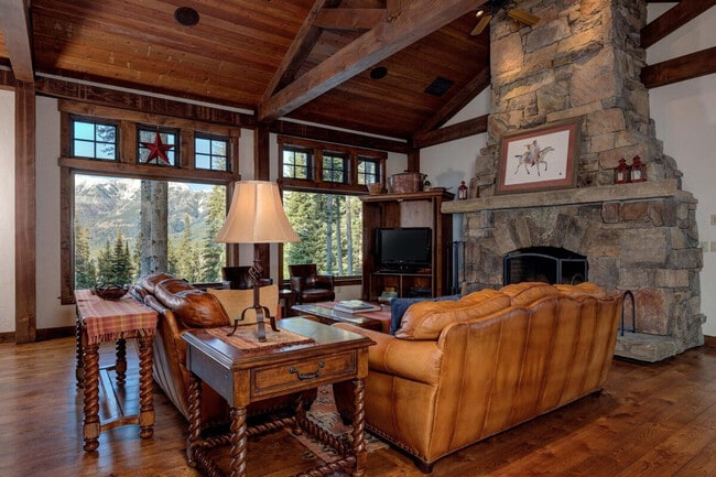 Photo - 14 Peaks View Dr Unit ID1255684P