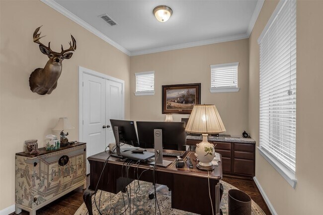 Photo - 8802 Narrow Leaf St