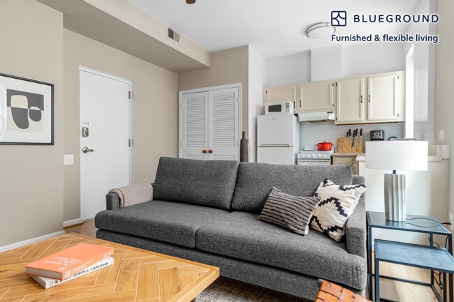 Photo - 1826 Vernon St NW Unit SI FL1-ID183