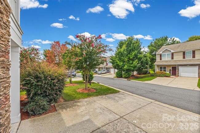 Photo - 2090 Shady Pond Dr