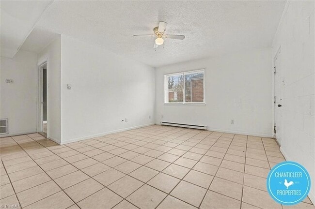 Photo - 1603 Autumn Dr Unit A