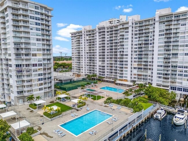 Building Photo - 18041 Biscayne Blvd Unit 1701