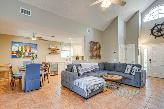 Building Photo - 21405 Palm Ave Unit SI ID1385999P