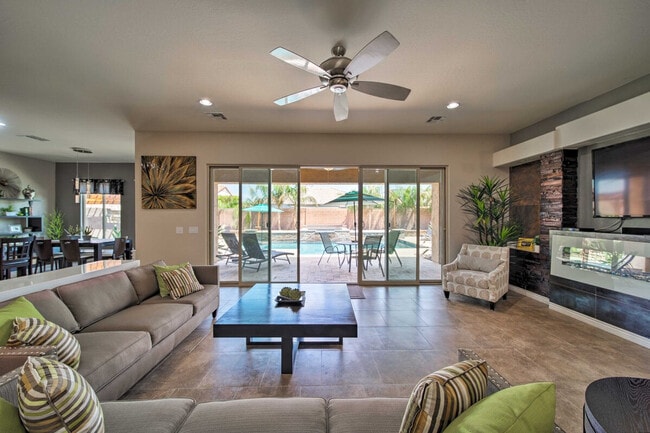 Photo - 18504 W Paradise Ln Unit SI ID1385760P