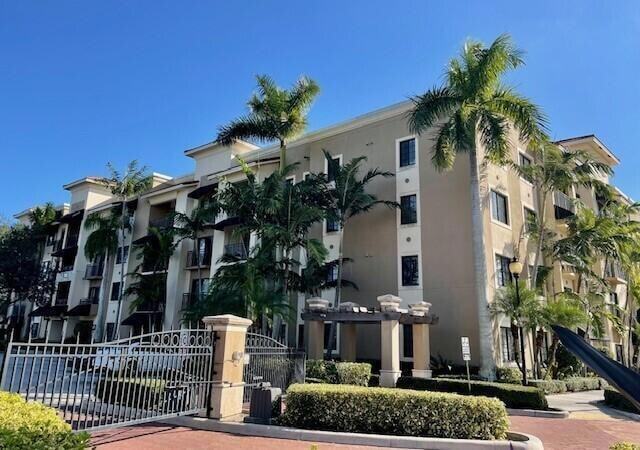 Building Photo - 4907 Midtown Ln Unit 1211