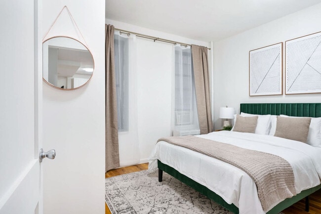 Photo - 319 E 109th St Unit ID1021947P